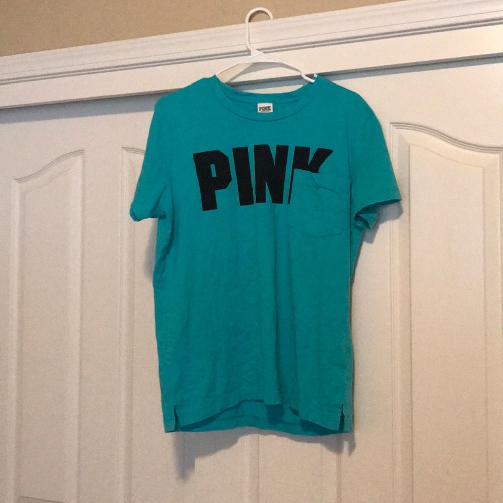 Victoria’s Secret PINK t-shirt